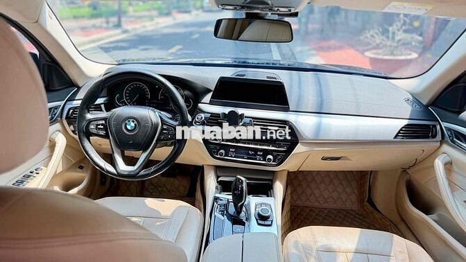 BMW 520i G30 2018 Sedan Đen