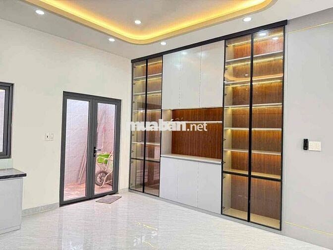 Bán Nhà Đã Có Sổ Hoàn Công Đầy Đủ Chợ Đầu Mối Hóc Môn