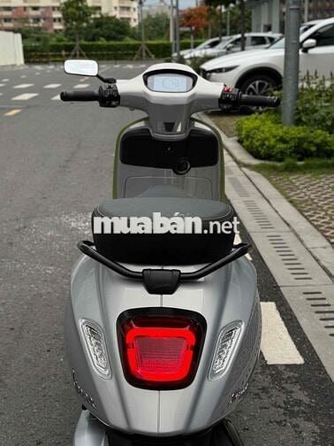 Piaggio Vespa Tech 150 Bạc 3000km