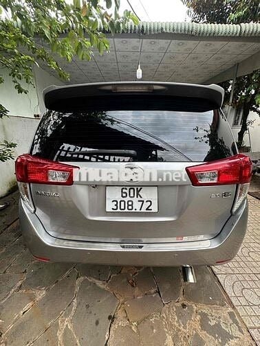 Toyota Innova 2.0E 2018 Bạc 7 chỗ