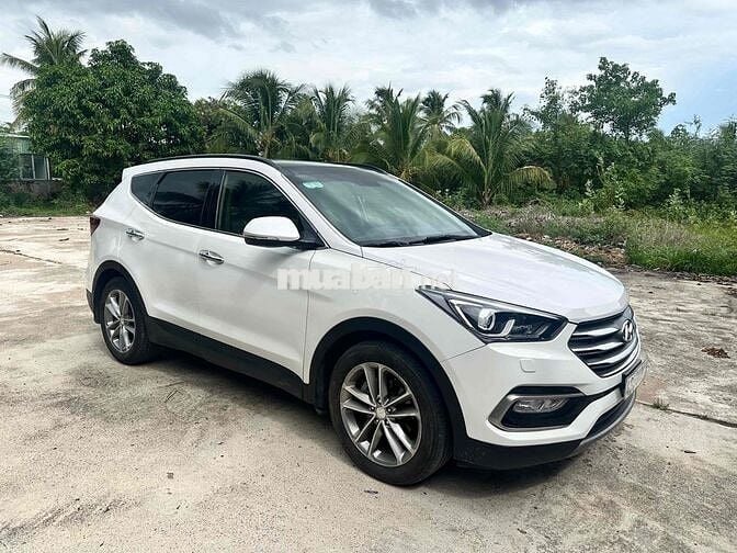 Hyundai SantaFe 7 chỗ Dầu Tự động Trắng