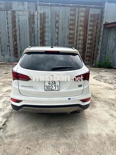 Hyundai SantaFe 7 chỗ Dầu Tự động Trắng