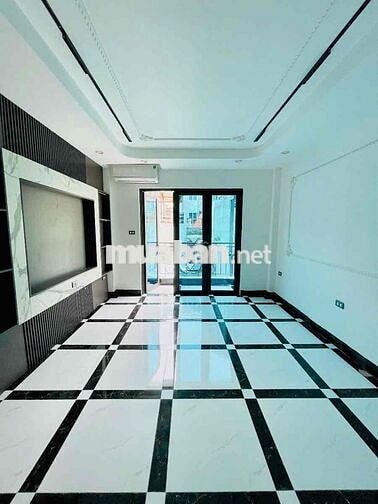 LÁNG HẠ - DT 30m2,  6 TẦNG, MT 3.8m, ĐƯỜNG TRUNG TÂM,  THANG MÁY, SĐCC