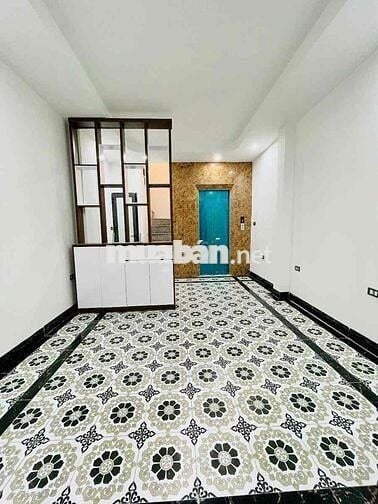 LÁNG HẠ - DT 30m2,  6 TẦNG, MT 3.8m, ĐƯỜNG TRUNG TÂM,  THANG MÁY, SĐCC