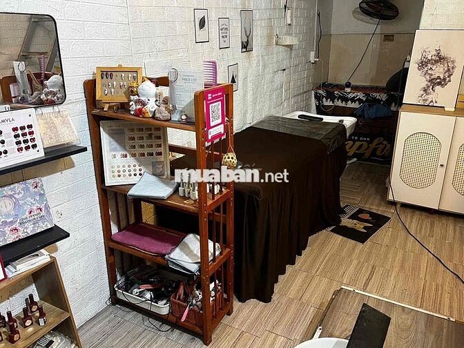 sang mặt bằng kinh doanh tiệm nail , gội đầu