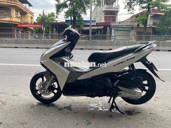 Honda Airblade đời cao zin đẹp như hình