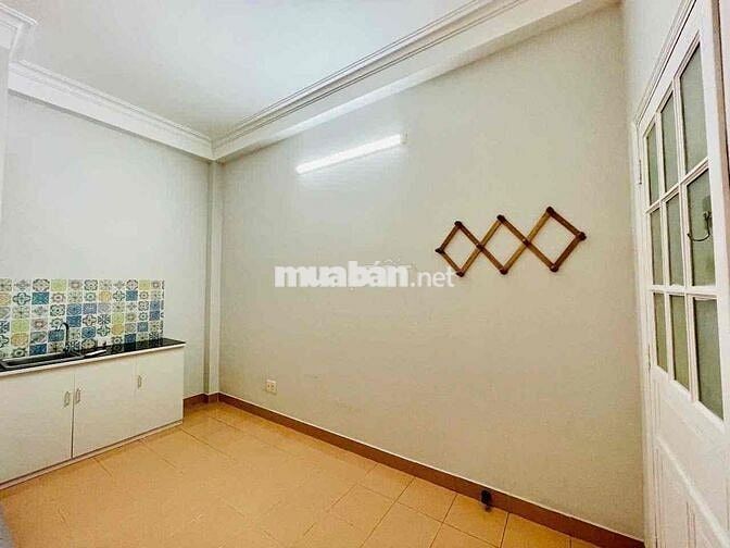 TRỌ CỬA SỔ SAU THOÁNG 20m2 GẦN HUFLIT CS BA GIA TÂN BÌNH