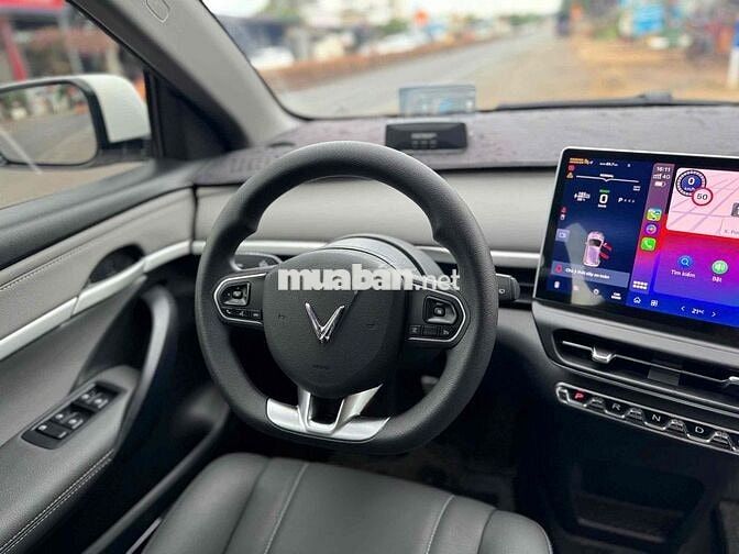 Vinfast VF 6 Eco 2025 Trắng 13000 km