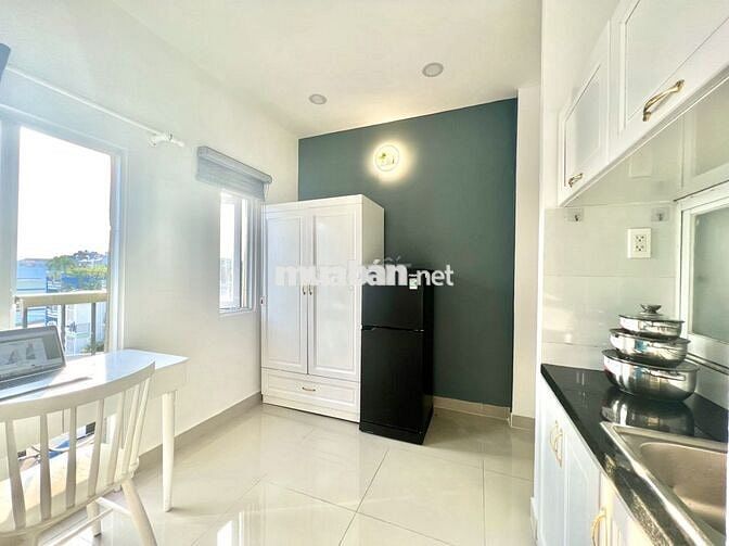 Phòng đẹp mới xây - thang máy bảo vệ 24/7 gần ĐH Y Dược