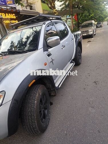 Chính chủ bán Mitsubishi Triton GLS 2009 Bạc 2 cầu