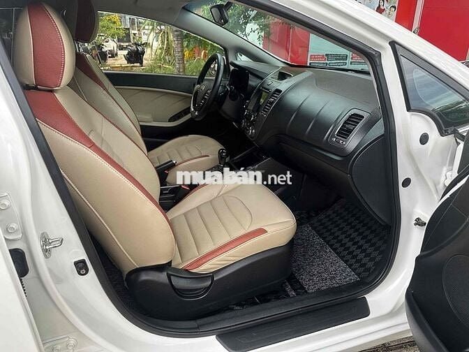 Kia Cerato 1.6 AT bản full