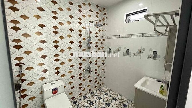 -SOS Cảnh Báo Đừng Mắc Sai Lầm! Cùng Tầm Giá Nên Mua Nhà Mặt Tiền Thay