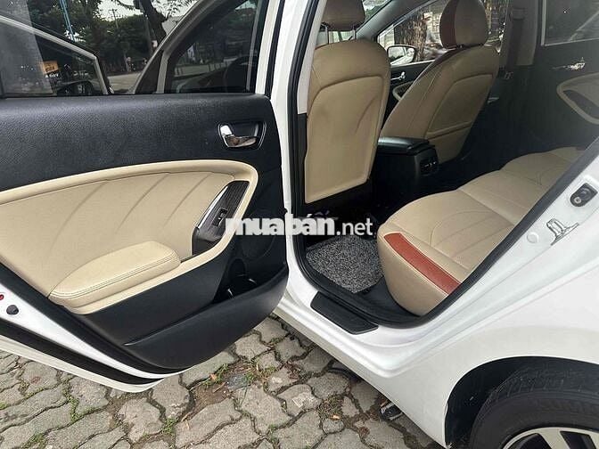 Kia Cerato 1.6 AT bản full