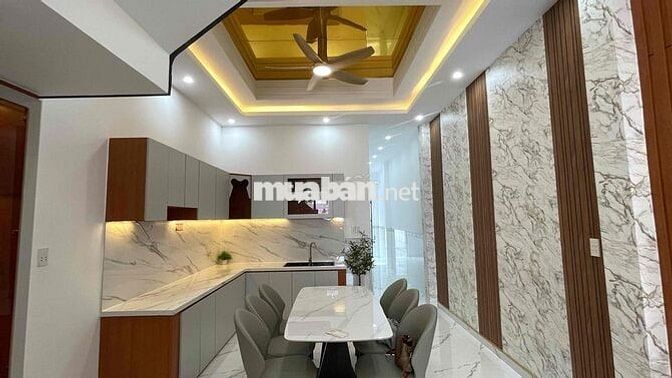 -SOS Cảnh Báo Đừng Mắc Sai Lầm! Cùng Tầm Giá Nên Mua Nhà Mặt Tiền Thay