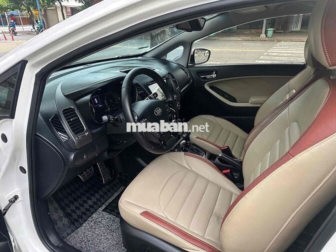 Kia Cerato 1.6 AT bản full