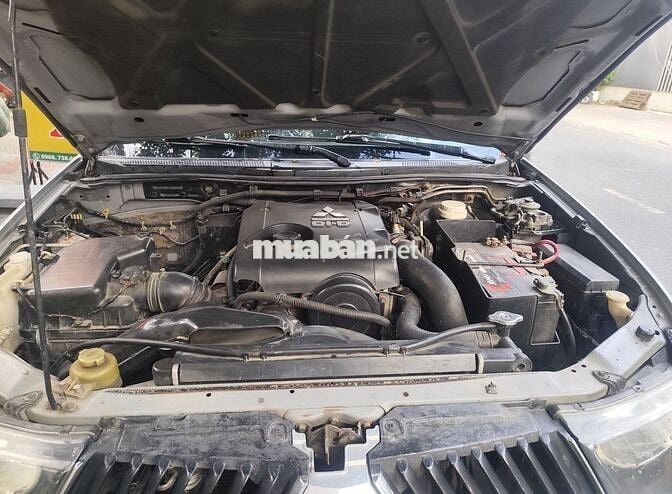 Chính chủ bán Mitsubishi Triton GLS 2009 Bạc 2 cầu