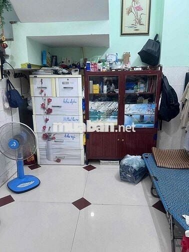 CẦN BÁN RẤT GẤP NHÀ Q11 DT CHUẨN 4X14