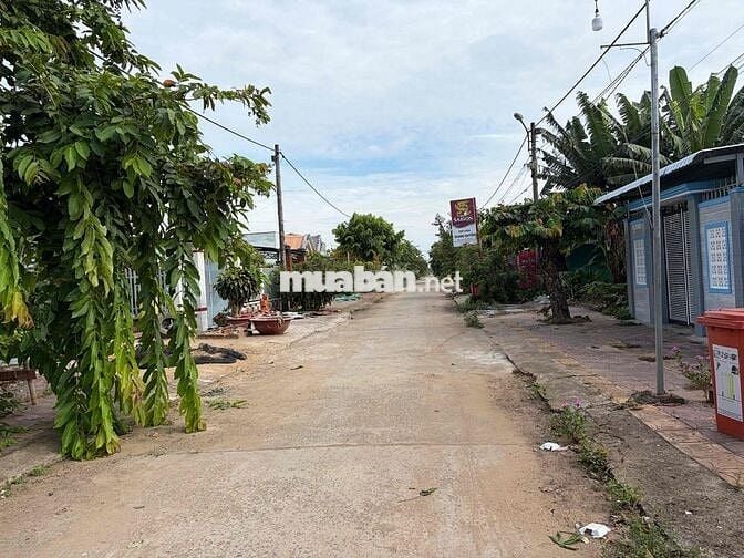 bán đất thổ cư trong khu tái định cư xã long đức huyện long phú