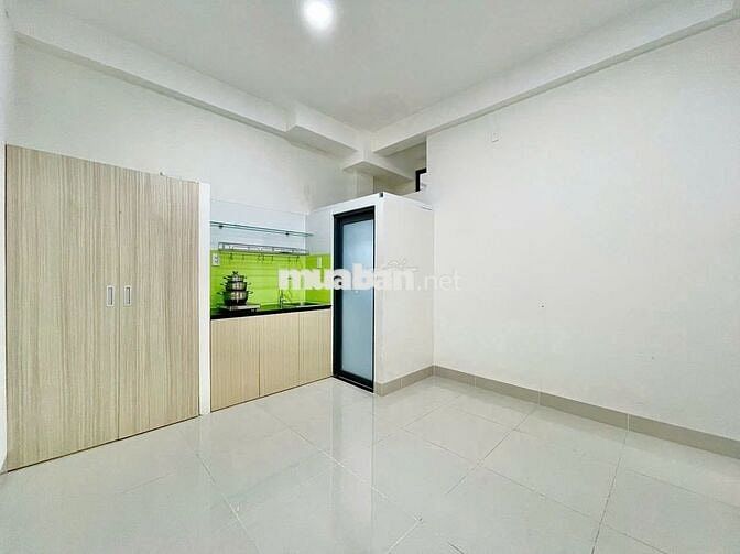PHÒNG ĐẸP VIEW THOÁNG GẦN ĐẠI HỌC VĂN LANG CS2 GIÁ RẺ