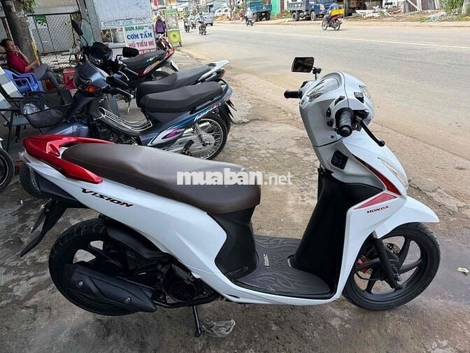 Honda Vision 2015 Trắng/ Cccd Chủ 65