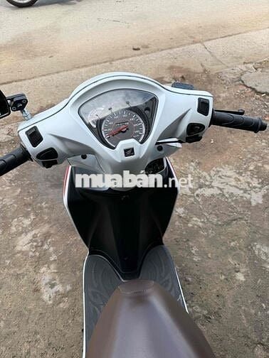 Honda Vision 2015 Trắng/ Cccd Chủ 65