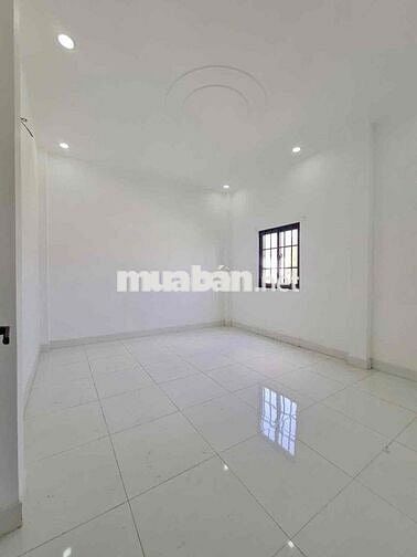 Nhà Cần Giuộc chủ kẹt tiền bán gấp trong tuần, giảm giá 300tr