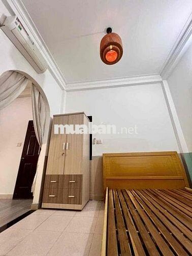 1 PHÒNG NGỦ FULL NT CỬA SỔ TRỜI NGAY NGUYỄN KIỆM