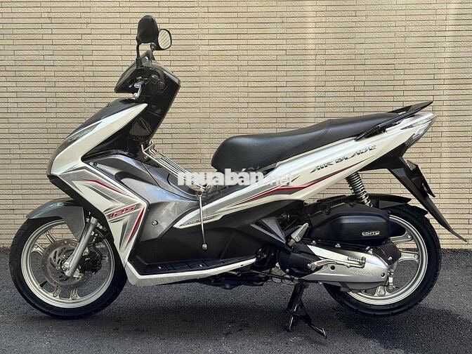 Honda Air Blade 125 Trắng bạc 125cc