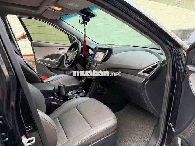 Hyundai Santa Fe 2018 Dầu Đen