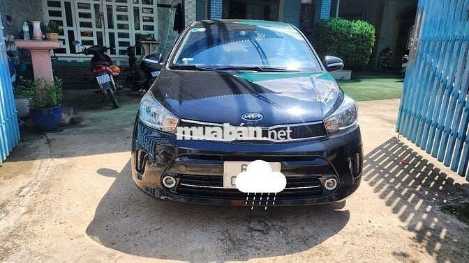 Kia Soluto Deluxe Số sàn 58.367 km Đen