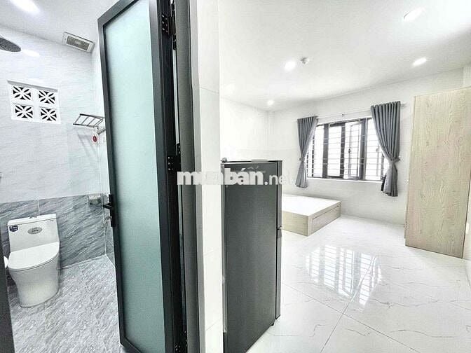 Phòng mới xây 100% full nội thất cửa sổ trời đón nắng đón gió