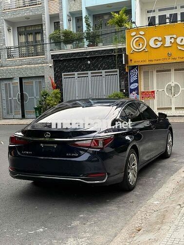 Lexus ES250 2022 Xanh đen Da bò 44.000 km