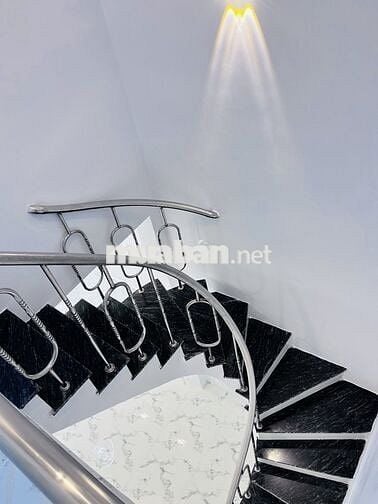 NHÀ ĐẸP LƯU HỮU PHƯỚC Q8 - HẺM THÔNG - 40M2 - 2 TẦNG 3PN - NHỈNH 3 TỶ
