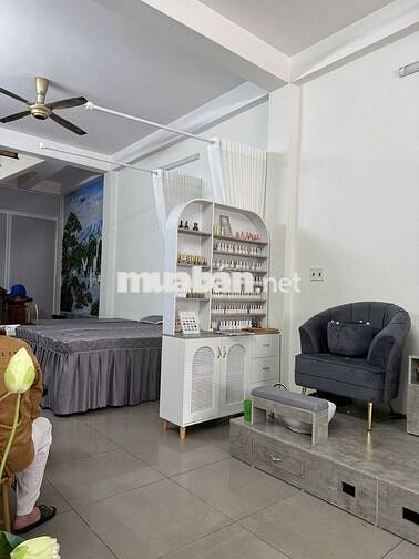 Sang spa mặt tiền đường Ngô Thì Nhậm, trung tâm hành chính Dĩ An