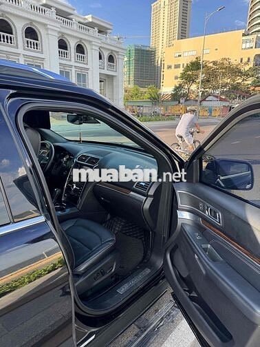 Ford Explorer 2019 Đen 30.000km