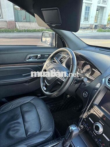 Ford Explorer 2019 Đen 30.000km