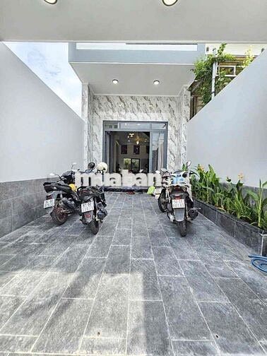 Bán nhà 1 trệt 3 lầu MT đường thông buôn bán Sát Trung Tâm Hành Chính