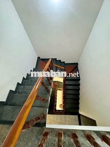 CHO THUÊ NHÀ ĐÔNG HOÀ NGAY SÂN VẬN ĐỘNG 4 PHÒNG NGỦ