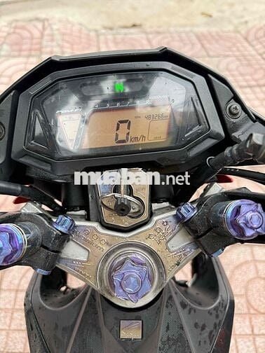 Sonic 2020 Đen 483266 km