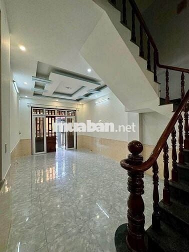 CHO THUÊ NHÀ ĐÔNG HOÀ NGAY SÂN VẬN ĐỘNG 4 PHÒNG NGỦ