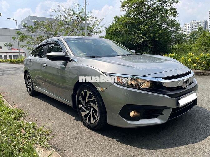 Honda Civic 1.8 2018 95000 km Bạc