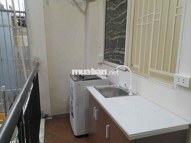 🏡 PHÒNG BAN CÔNG – BẾP RIÊNG BÊN NGOÀI