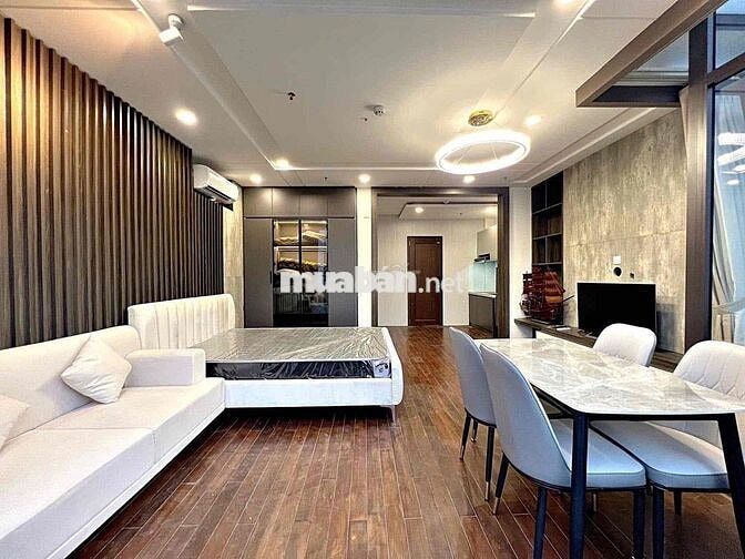 CHO THUÊ CĂN HỘ BAN CÔNG SIÊU RỘNG 40m2 - NGAY CHỢ BẾN THÀNH QUẬN 1