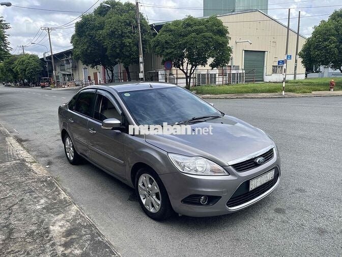 Ford Focus Ghia 2011 Xám Tự động