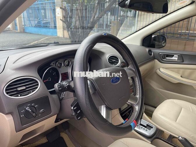 Ford Focus Ghia 2011 Xám Tự động