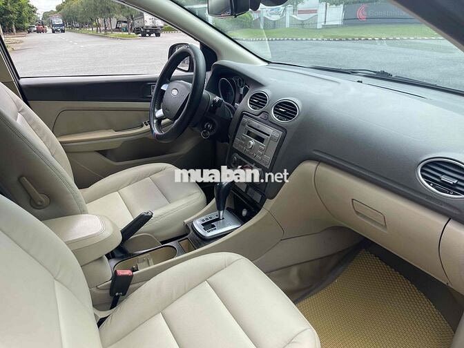 Ford Focus Ghia 2011 Xám Tự động