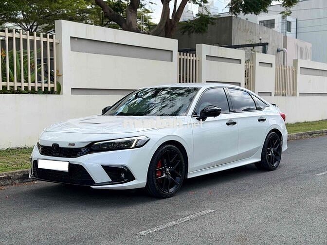 Honda Civic RS 2023 Trắng 32.000 km
