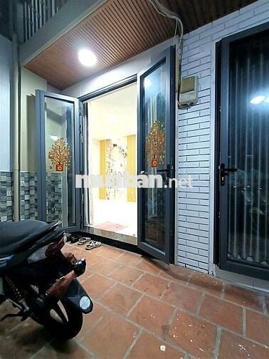 NHÀ ĐẸP ĐOÀN VĂN BƠ–HXH–GẦN MẶT TIỀN– 30M2 NGANG GẦN 5M– CHỈ 3T15 TL