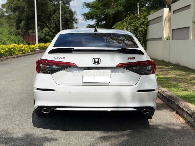 Honda Civic RS 2023 Trắng 32.000 km