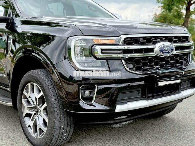 Ford Everest Titanium 4x2 2023 Đen 67.000 km